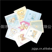 超细纤维擦拭布（质地柔软，吸水性强，清洁功能强，可反复使用）