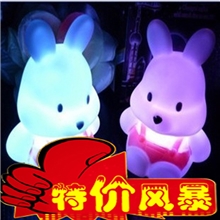 新款萝卜兔七彩灯/七彩小夜灯/小夜灯批发/地摊热卖厂家直销