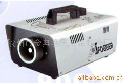 山东临沂金典烟雾机舞台婚庆用品婚庆道具批发泡泡机干冰机喷火机