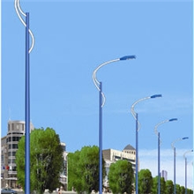 宏程照明常年供应各款单臂道路灯造型独特质量第一价格合理