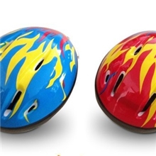 卖爆款轮滑专用头盔、户外运动头盔、花型混装混批、小额批发