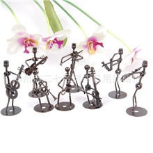 高档金属工艺品批发创意家居礼品摆件小铁人乐队人组合八个一套