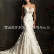 2013抹胸款蕾丝材质韩版风格婚纱，蕾丝拖尾婚纱，定制新娘婚纱