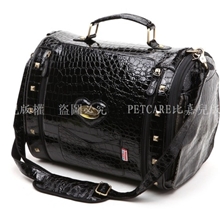 批发宠物包厂家PETCARE芘嘉儿狗包宠物袋日本时尚折叠宠物箱