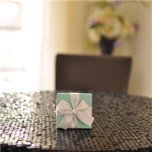 专业供应蒂芙尼蓝白色丝带喜糖盒白色蝴蝶结喜糖盒（图）