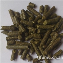 供应优质苜蓿草颗粒、草粉，兔料和奶牛料优选原料产品，颜色好。