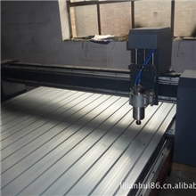 厂家直接对外加工优质木工雕刻机广告雕刻机