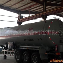 供应各种油罐、卧式油罐、地埋油罐