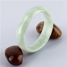 天然A货翡翠手镯浅绿色玉手镯厂家玉石玉器批发工艺品供应