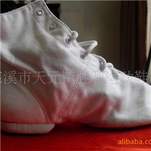 厂家直销爵士靴街舞鞋大量供应