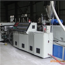 供应PVC、木塑结皮发泡板材挤出生产线