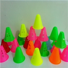 供应轮滑鞋脚标角标障碍物/桩/路障平花桩防风桩表情桩平头桩