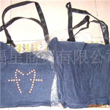 库存韩国牛仔包,铜钉大挎包，手提妈咪袋,时尚女包,此款已售完