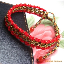 义乌纯手工编织五彩绳时尚手链地摊热卖本命年幸运编织手链批发