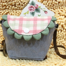 批发正版三色补丁韩版布艺小包斜挎包单肩包文艺卡通范