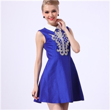 2013秋装新款纯色娃娃领钉珠修身连衣裙