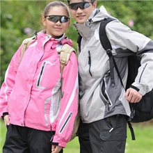 2012新款情侣冲锋衣防晒防水超薄透气防紫外线户外运动服热卖