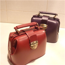 2013新款潮牛二层女包英伦复古手提单肩医生箱子迷你包单肩包