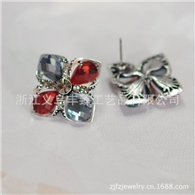 超赞新款韩国进口水晶亚克力耳环性感夜店花瓣透明耳钉耳饰