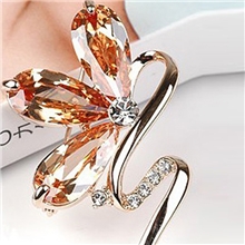 厂家热销韩版锆石胸针，环保合金胸针衣饰