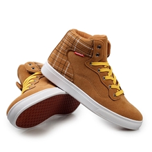 特价一件代发秋冬男士板鞋潮流休闲鞋男经典时尚街头运动鞋男鞋