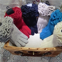 外贸韩国版木耳边花边花朵名媛淑女兔羊毛分指女手套新年礼物