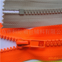 TOPSALE!供应树脂拉链拉头长板头树脂拉链MADEINCHINA