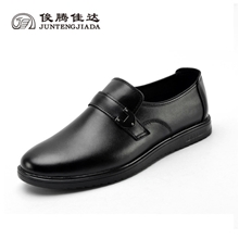 2013新款真皮牛皮男士休闲皮鞋真皮男鞋中老年男皮鞋555