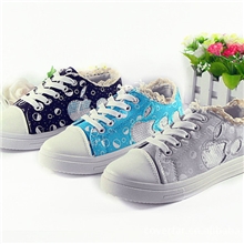 2013新款女式帆布鞋注塑底休闲鞋库存鞋女鞋B150