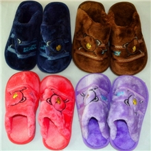 A18秋冬新款长毛绒加厚绣花拖鞋小熊吹气底拖鞋情侣保暖棉拖鞋