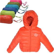 批发外贸童装13年新款儿童收纳袋轻薄羽绒服糖果色短款羽绒服