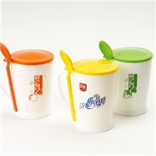 【厂家直销】带盖小茶杯+勺子