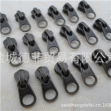 YKK吉田拉头3#5#金铜拉头正品YKK青古铜拉头金属码装拉头批发销售