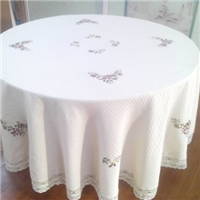 （厂家直销）绣花桌布、沙发巾、丝带绣花、小额批发