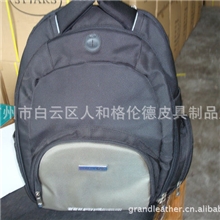 厂家出售2013新款户外男士帆布背包双肩包