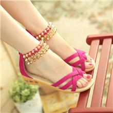 一件代发2013春夏时尚铆钉设计夹脚高级防滑橡胶底休闲平底女凉鞋