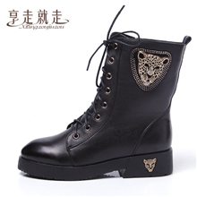 2013厂家直销真皮豹头系带中筒靴舒适防滑耐磨马丁靴18056