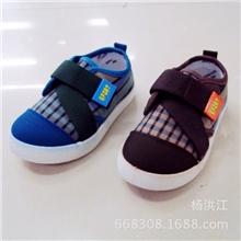 秋季新款低价位儿童单鞋板鞋外贸童鞋帆布鞋舒适健康童鞋批发