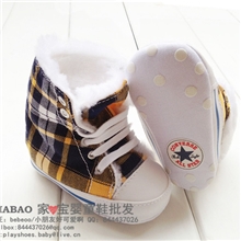 多用途外贸婴儿鞋毛毛保暖靴棉鞋0-1岁宝宝鞋冬优惠价！