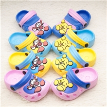 供应新款儿童卡通洞洞鞋左右卡通维尼熊童花园鞋EVA凉拖鞋
