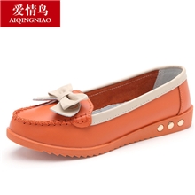爱情鸟秋冬款蝴蝶结真皮尖头平底女单鞋厂家批发代理豆豆鞋护士鞋