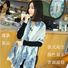 淘宝巴厘纱爆款围巾新款青花瓷印花围巾气质MM必备韩国围巾批发