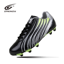 供应优质足球鞋，款式新颖，专业供应商制造！（款号：Y4981）