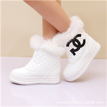 2013冬新儿童雪地靴男女童鞋毛绒短靴中筒棉鞋韩版宝宝漆皮真毛靴