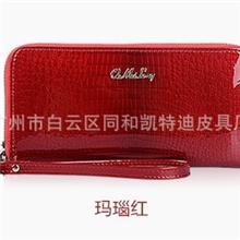 低价供应时尚女士PU皮钱包，高档漆皮女士手拿钱包，拉链钱包