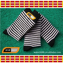 998厂家批发女士秋冬低价外贸库存纯棉中筒吸汗抗菌袜子袜子纯棉