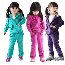 最新韩版春秋女童三色天鹅绒长袖儿童套装批发外贸原单童装