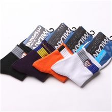 厂家直销米兰春天秋冬新款男士纯棉运动袜中筒袜子批发