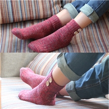 日系原单中筒袜粗针翻口纽扣饰品袜秋冬保暖袜新款棉袜子3303