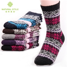 秋冬袜子批发兔羊毛超厚梦幻花秋冬保暖中筒女袜袜子纯棉